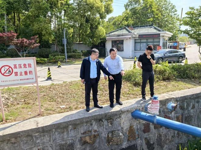 奋进的夏！ 街道书记、主任一周冰球突破技巧乘着五月的风拥抱(图5)