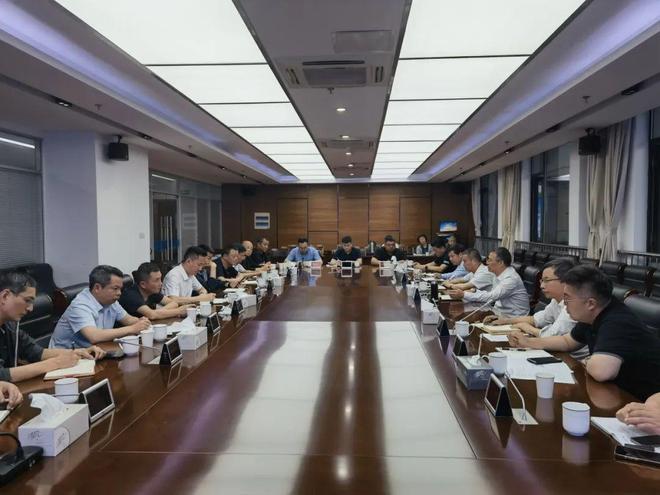 奋进的夏！ 街道书记、主任一周冰球突破技巧乘着五月的风拥抱(图17)